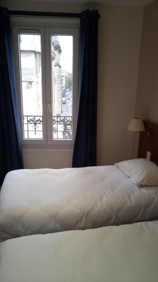 De La Perdrix Rouge Hotel